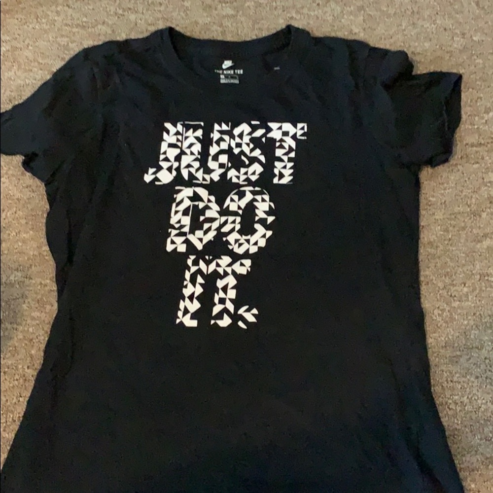 Nike T-shirt